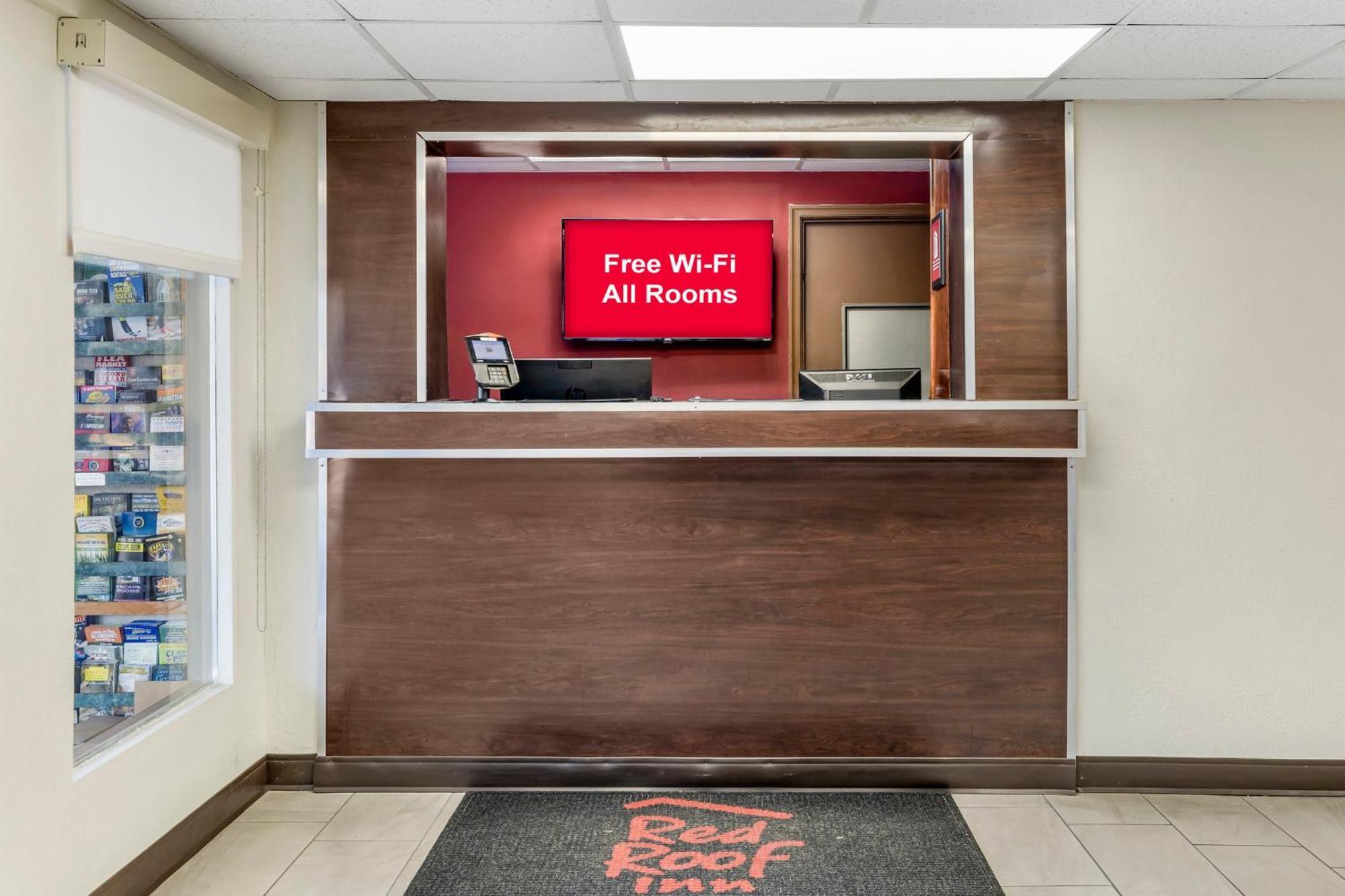 Red Roof Inn Stroudsburg Eksteriør billede